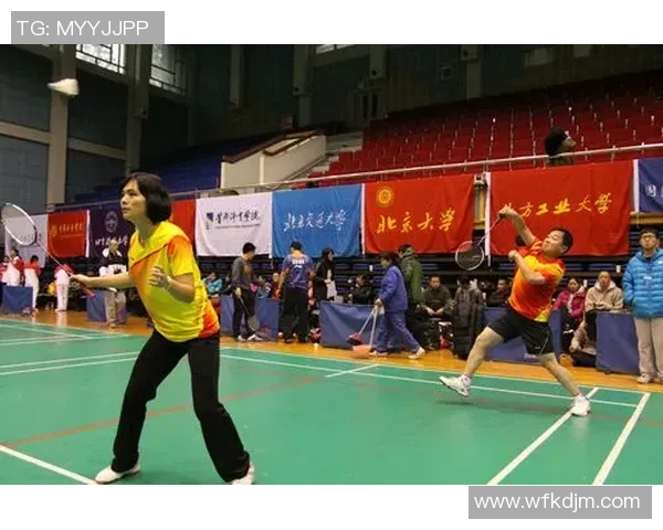 成都羽毛球队与杭州羽毛球队赛后技术分析与战术总结